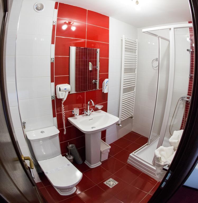 Hotel La Strada Πλοέστι Δωμάτιο φωτογραφία