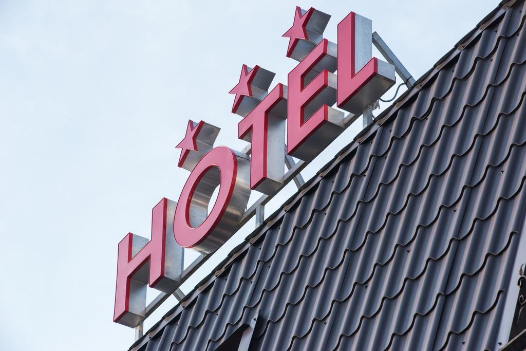 Hotel La Strada Πλοέστι Εξωτερικό φωτογραφία