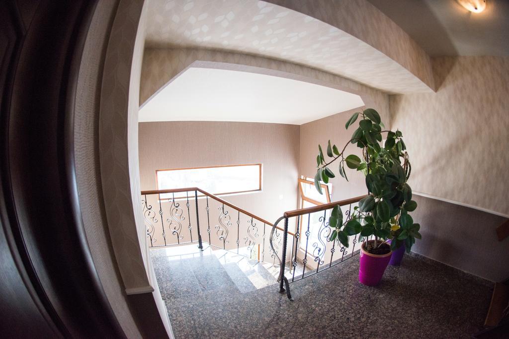 Hotel La Strada Πλοέστι Εξωτερικό φωτογραφία