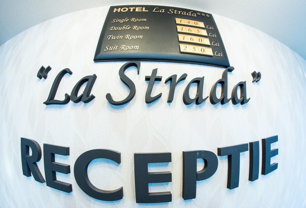 Hotel La Strada Πλοέστι Εξωτερικό φωτογραφία